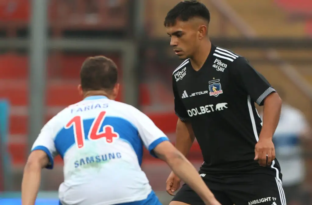 Colo-Colo visitará a la UC en el primero de sus dos encuentros pemndientes.