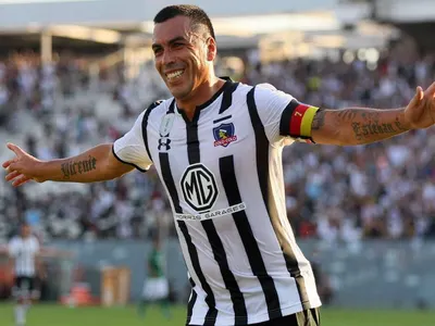 ¡De lujo! Esteban Paredes sorprende con dos nuevos invitados a su despedida en el Estadio Monumental