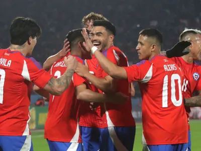 Sin Claudio Bravo: La formación que La Roja ensayó para el debut ante Perú en Copa América