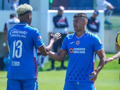 Competencia para Iván Morales: Goleador histórico de su selección tiene todo acordado para fichar por Cruz Azul