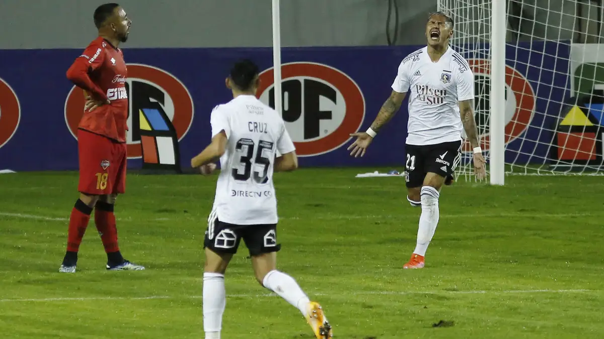 Futbol, Ñublense vs Colo Colo. sexta fecha, campeonato nacional 2021. El jugador de Colo Colo Juan Carlos Gaete celebra su gol contra Ñublense durante el partido de primera division realizado en el Estadio Bicentenario Nelson Oyarzun. Chillan, Chile. 01/05/2021 Jose Carvajal/Photosport Football, Ñublense vs Colo Colo. Sixth date, 2021 National Championship. Colo Colo’s player Juan Carlos Gaete, celebrates his goal against Ñublense during the first division football match at Bicentenario Nelson Oyarzun stadium. Chillan, Chile. 01/05/2021 Jose Carvajal/Photosport