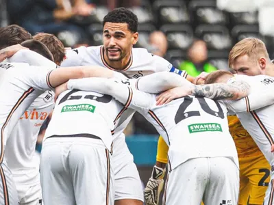 «Venga al más grande»: Hinchas de Colo-Colo piden el fichaje de jugador del fútbol inglés