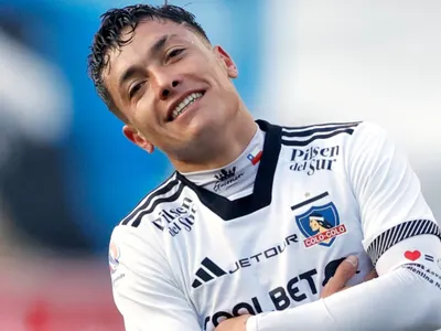 ¿Partirá? Cristián Zavala reconoce acercamientos desde el extranjero para sacarlo de Colo-Colo