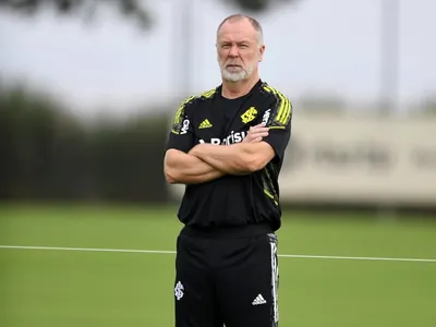Entrenador del Inter de Porto Alegre acusó injusticia deportiva para el encuentro ante Colo-Colo