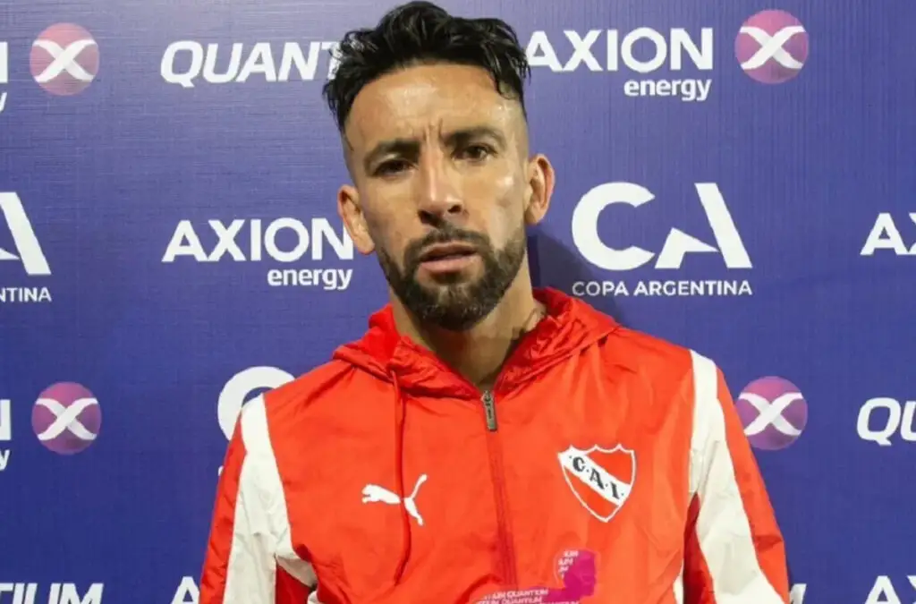 Mauricio Isla dejará Independiente para fichar por Colo-Colo.