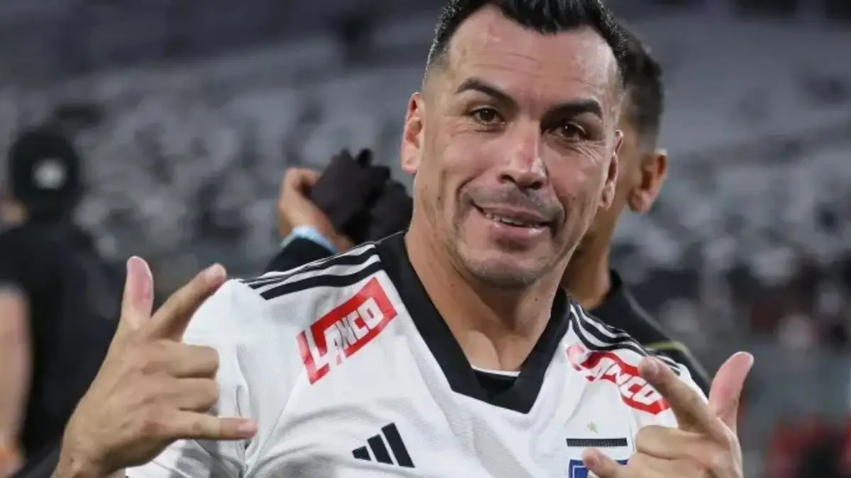 Esteban Paredes.
