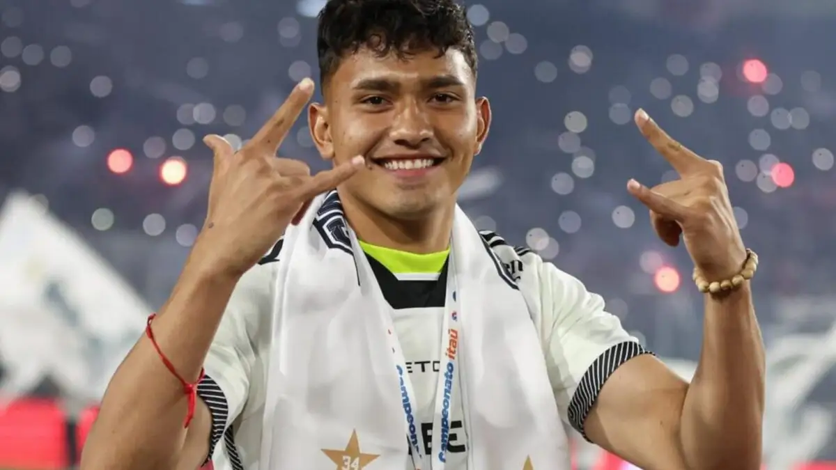 Eduardo Lobos puso sus fichas por Eduardo Villanueva para ser el futuro arquero titular de Colo-Colo.