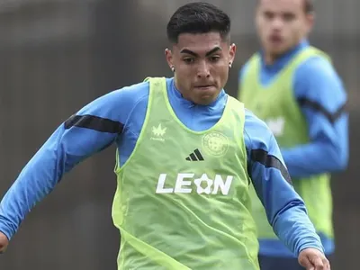 Buscan su regreso al país: Afirman que Jordhy Thompson despertó el interés de equipo del fútbol chileno
