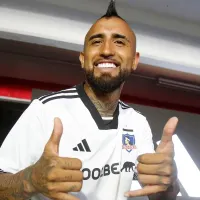Confirmado: Aníbal Mosa revela la fecha en que Colo-Colo presentará la camiseta 2025
