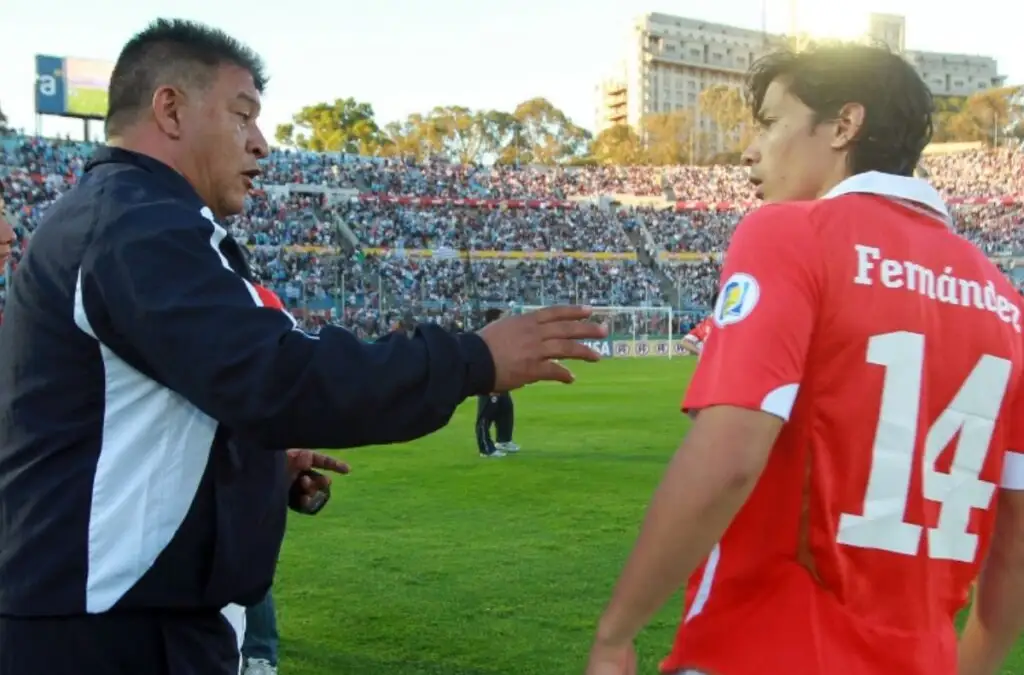 Claudio Borghi y Matías Fernández en la Selección Chilena.