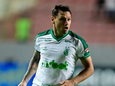 Representante de Mauro Zárate se refirió al interés de Colo-Colo