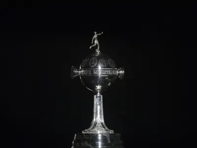 Tres partidos de Colo-Colo en la Copa Libertadores se transmitirán de forma gratuita