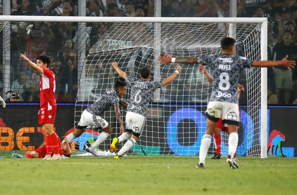 Darío Lezcano le dio la victoria 1-0 a Colo-Colo sobre Ñublense.