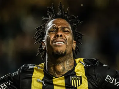¡Fuerte y claro! Abel Hernández respondió al interés de Colo-Colo para que sea su nuevo goleador