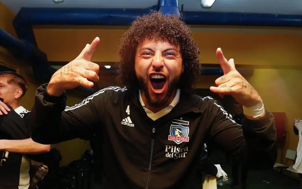 Maximiliano Falcón quiere seguir conquistando títulos en Colo-Colo.
