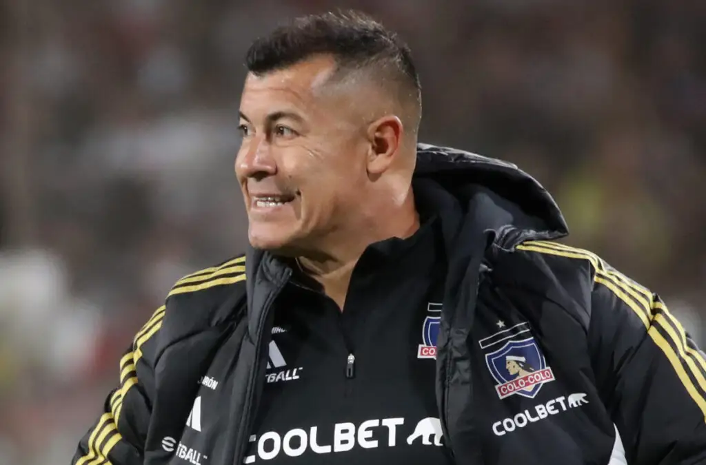 Jorge Almirón tiene dudas con la formación de Colo-Colo para enfrentar a la UC.