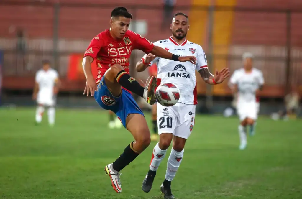 Jonathan Villagra interesa en Colo-Colo.