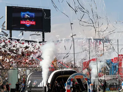 [VIDEO] Los graves y condenables incidentes que se vivieron en las tribunas durante el Superclásico