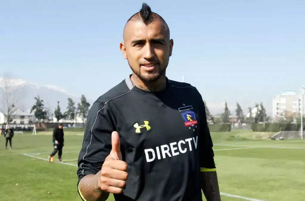 Arturo Vdal está a detalles de convertirse en refuerzo de Colo-Colo.