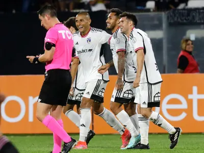 Colo Colo debutó en Copa Chile con un ajustado triunfo sobre Santiago City en el Estadio Monumental