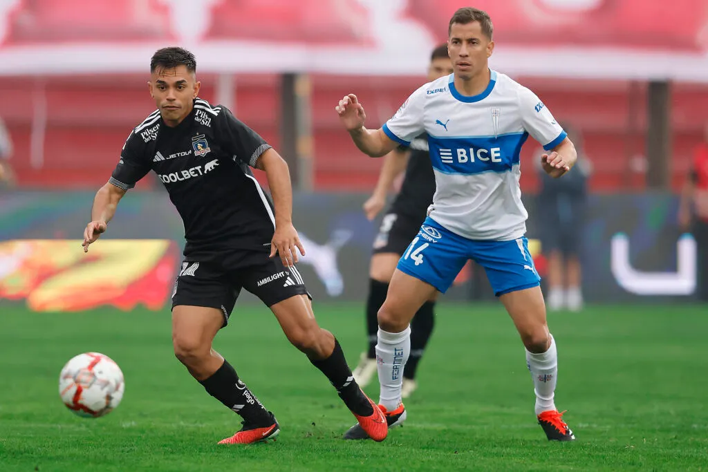 Pizarro jugando contra la UC-