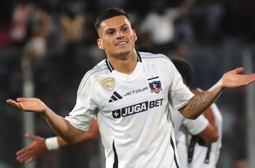 Lucas Cepeda suma interesados para salir de Colo-Colo.