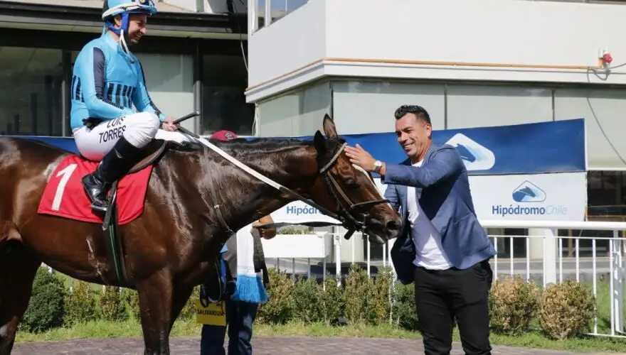 Esteban Paredes tras el triunfo de Orgullo Vencido en el Hipódromo Chile.