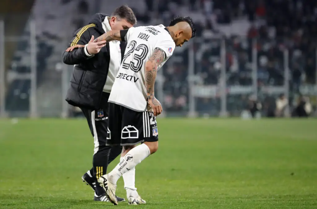 Arturo Vidal sufrió una lesión muscular frente a Unión Española.