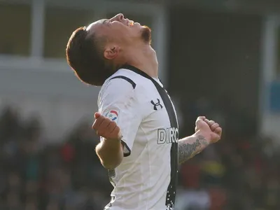 Todo sirve: Pastor asegura que orará para concretar el retorno de Martín Rodríguez a Colo-Colo