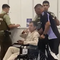 [VIDEO] En silla de ruedas: Así llegó Aníbal Mosa a constatar lesiones tras sufrir agresión