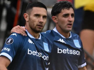 Así quedó el grupo de Colo-Colo con la goleada de Racing Club sobre Atlético Bucaramanga