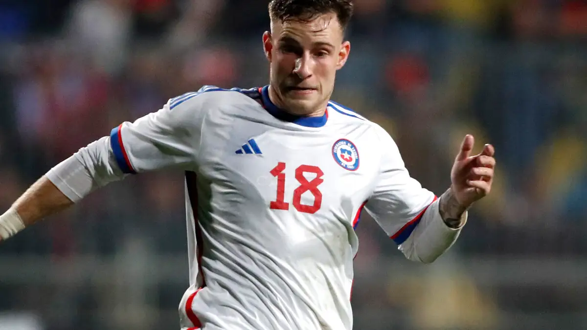 Bruno Barticciotto está más lejos que cerca de Colo Colo