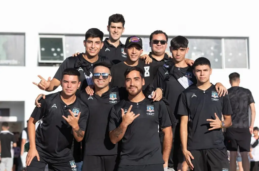 Plantel de Colo-Colo Futsal en el Estadio Monumental. Créditos: Pueblo Colocolino