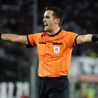 Bengalas, pirotecnica y lanzamiento de un vaso: El lapidario informe arbitral del partido Colo-Colo vs Everton