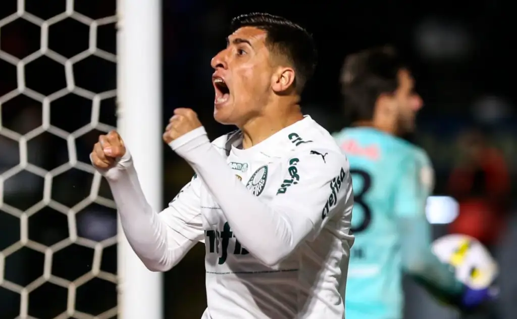 Colo-Colo no ha podido cerrar un acuerdo por Miguel Merentiel.
