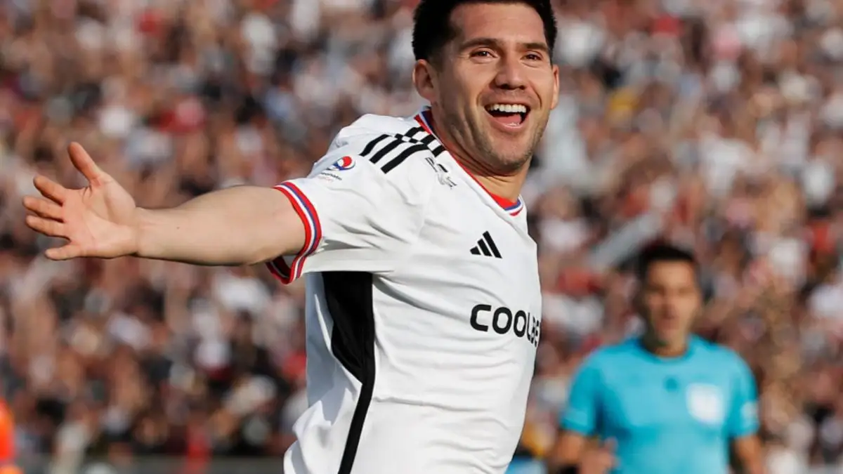 César Fuentes.