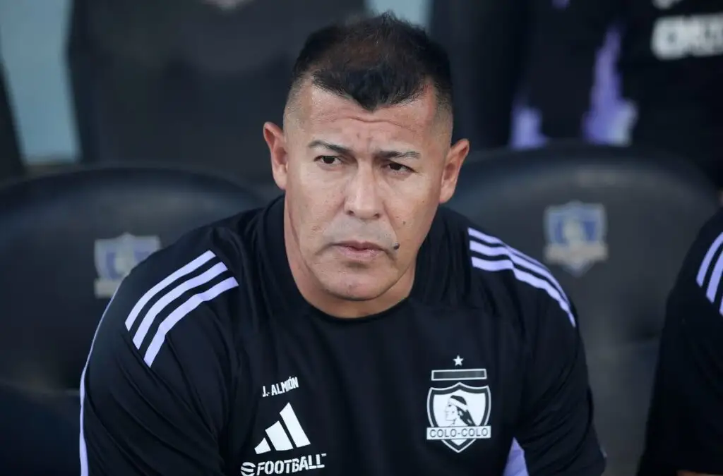 Blanco y Negro ofreció 1,5 millones de dólares para la salida de Jorge Almirón.