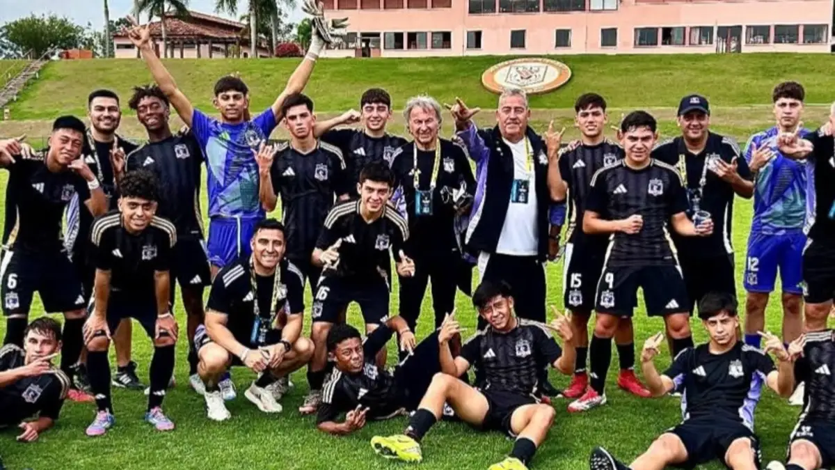 Instagram Álvaro Ormeño.