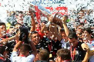 La última vez que Colo-Colo salió campeón en el Estadio Monumental