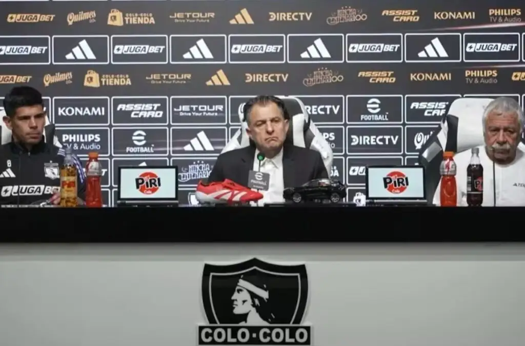 Desde Colo-Colo hubo palabras para las críticas de Johnny Herrera por suspender el Superclásico.