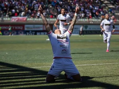 Aún pertenece a Colo-Colo: Futbolista desechado por Almirón se luce con gol ante Deportes Iquique
