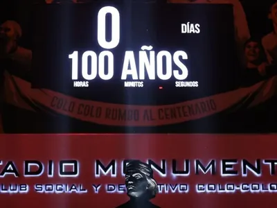 [VIDEO] Así se vivió la llegada del centenario de Colo-Colo en el interior del Estadio Monumental