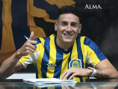 Uno menos: Jugador que sonó para reforzar a Colo-Colo fue oficializado en Rosario Central