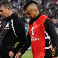 [VIDEO] Pese a su ausencia: Hinchas reciben a Colo-Colo con imponente lienzo para Arturo Vidal