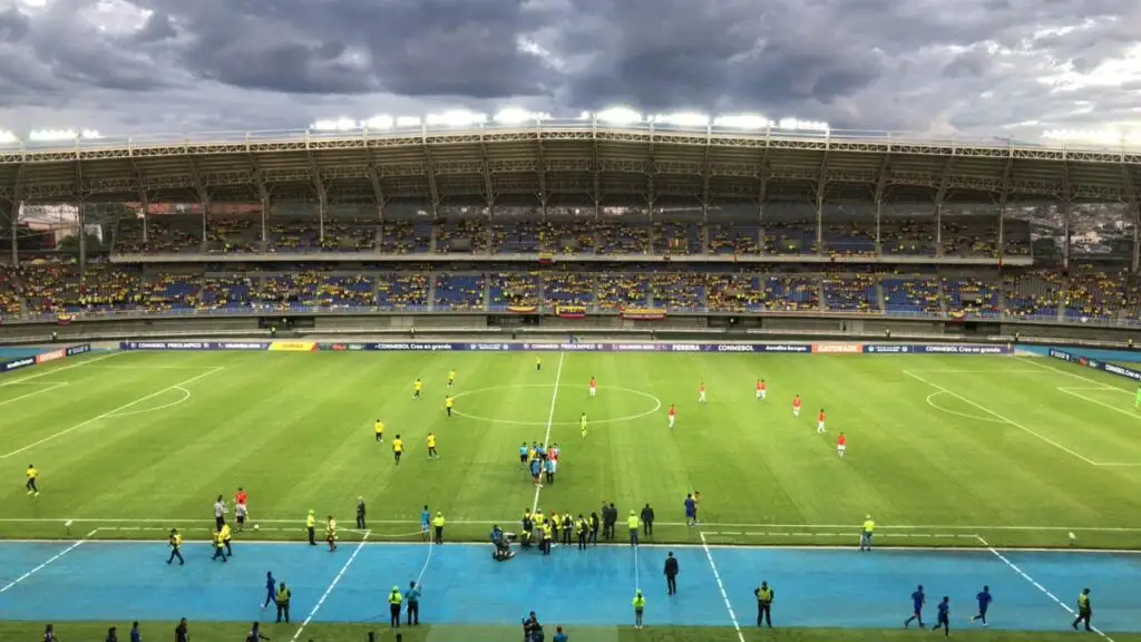 Partido disputado en el Estadio Hernán Ramírez Villegas.
