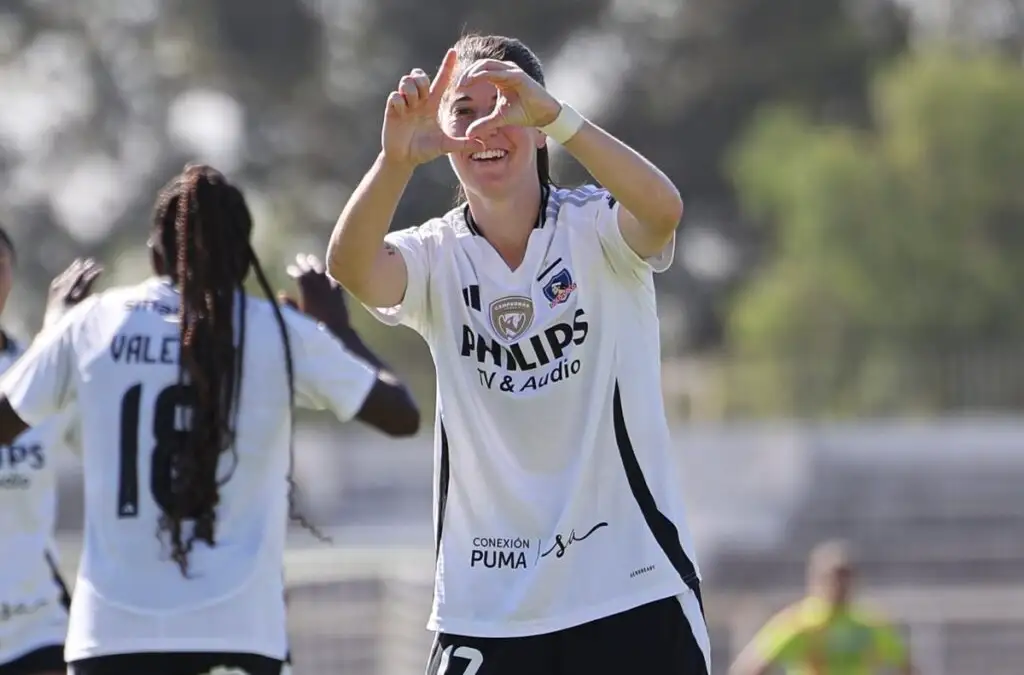 Rosario Balmaceda puso el 3 a 0, decretando el marcador definitivo en La Cisterna.