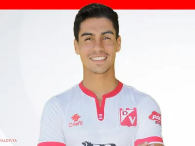 ¿Se va de Colo-Colo? Deportes Valdivia anuncia que comprará el 100% del pase de Erick Wiemberg