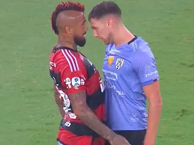 Pudo ser expulsado: La polémica acción que vivió Arturo Vidal en la final de la Recopa Sudamericana