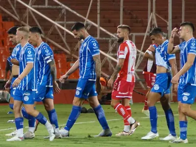 Oficial: Godoy Cruz confirma una pésima noticia a días de enfrentar a Colo-Colo por Copa Libertadores
