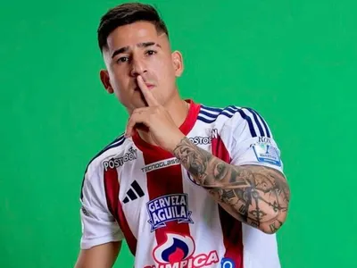 [VIDEO] Se vistió de héroe: Guillermo Paiva sigue encendido y anotó otro gol para Junior